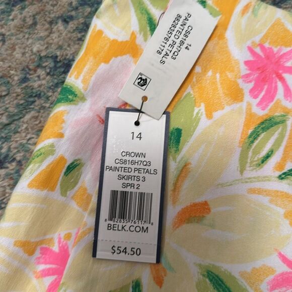 crown & ivy Floral Yellow Skort - Picture 6 of 7